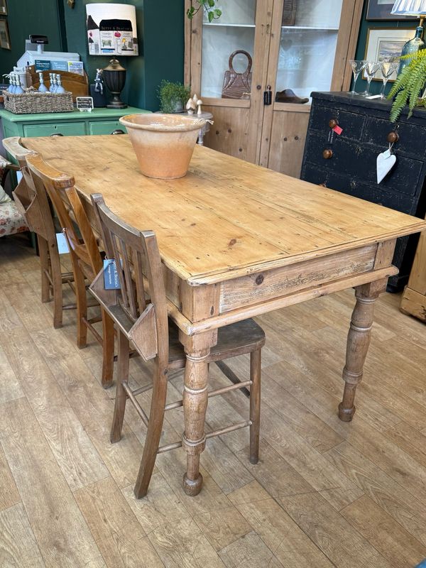 Antique Pine Farmhouse Kitchen / Dining Table