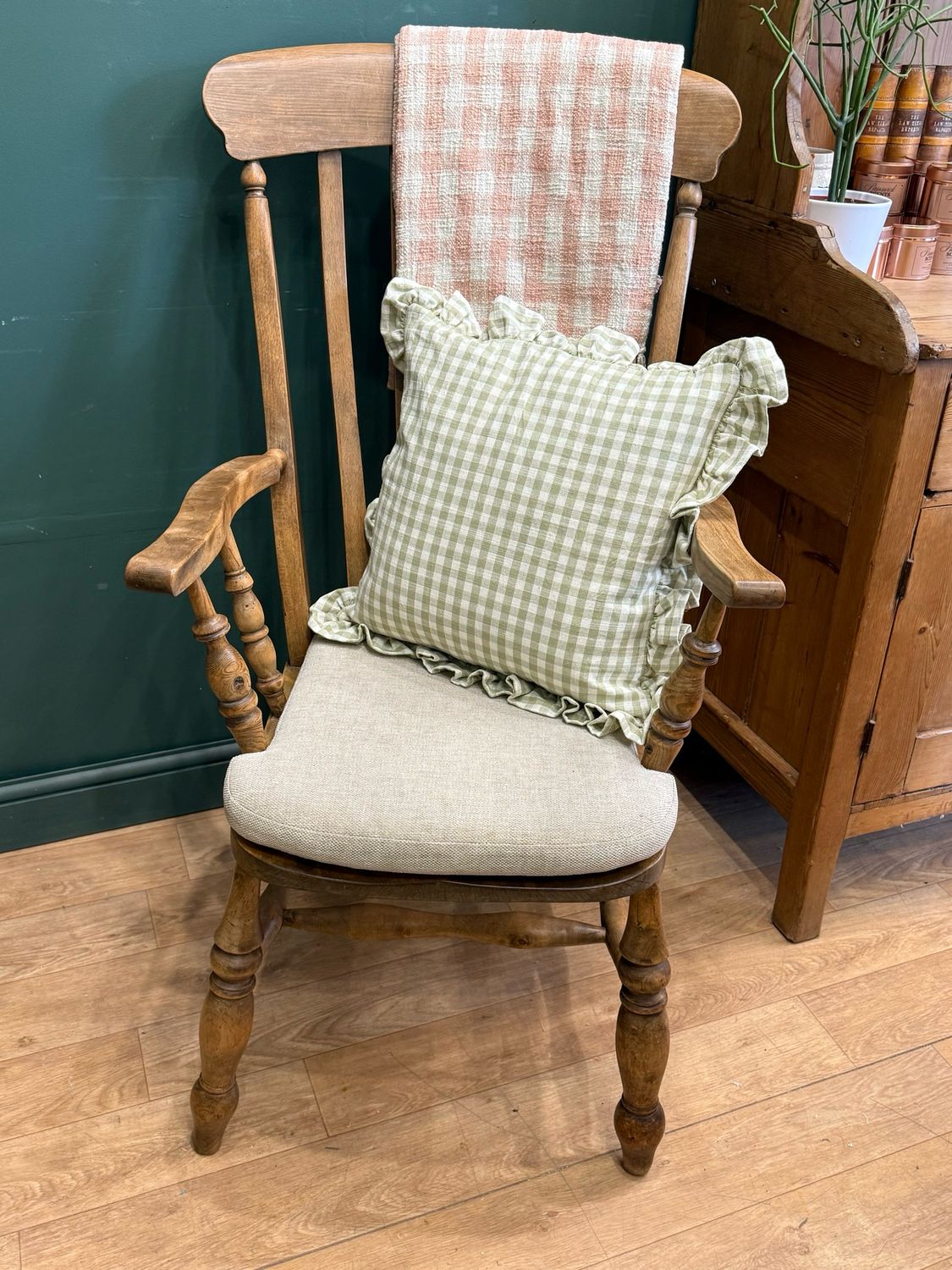 Antique Elm / Oak Fireside Windsor Style Chair
