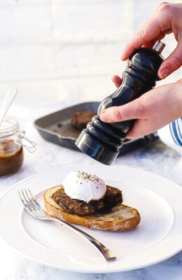 Condiment, Oil &amp; Vinegar