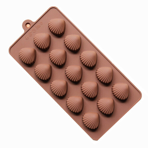 RSC 15 SILICON CHOCOLATE SCALLOP MOULD P17-58