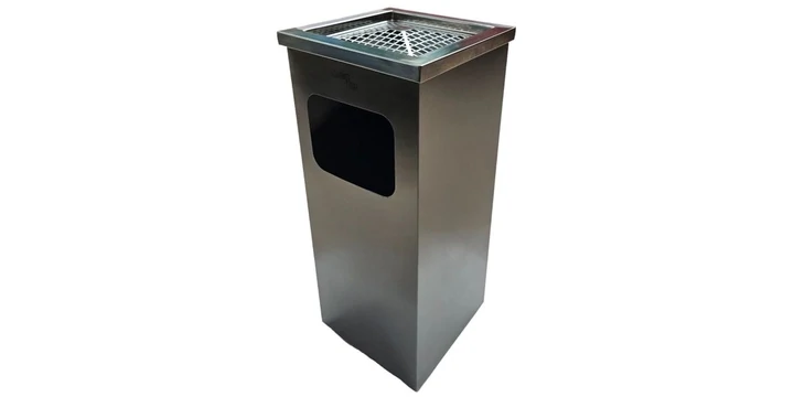 RSC SS 25X25CM SQUARE STANDING ASH TRAY P17-489