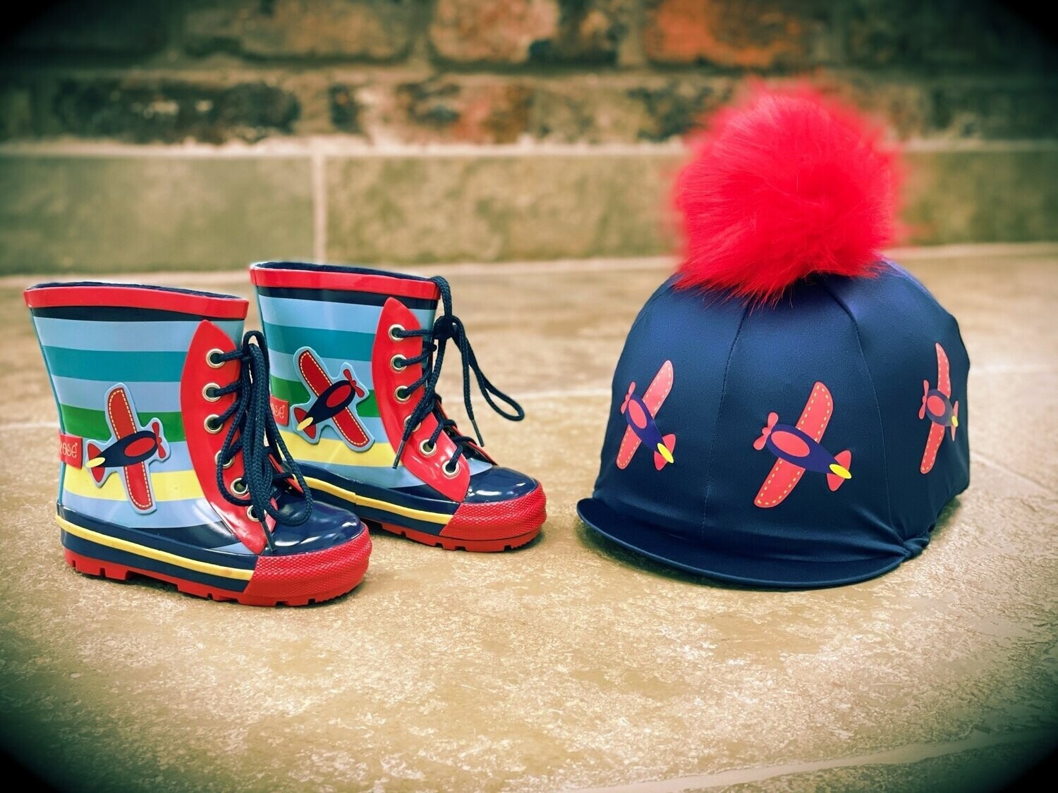 Planes - Matchy Bundle- Hat silk, Wellies & Book