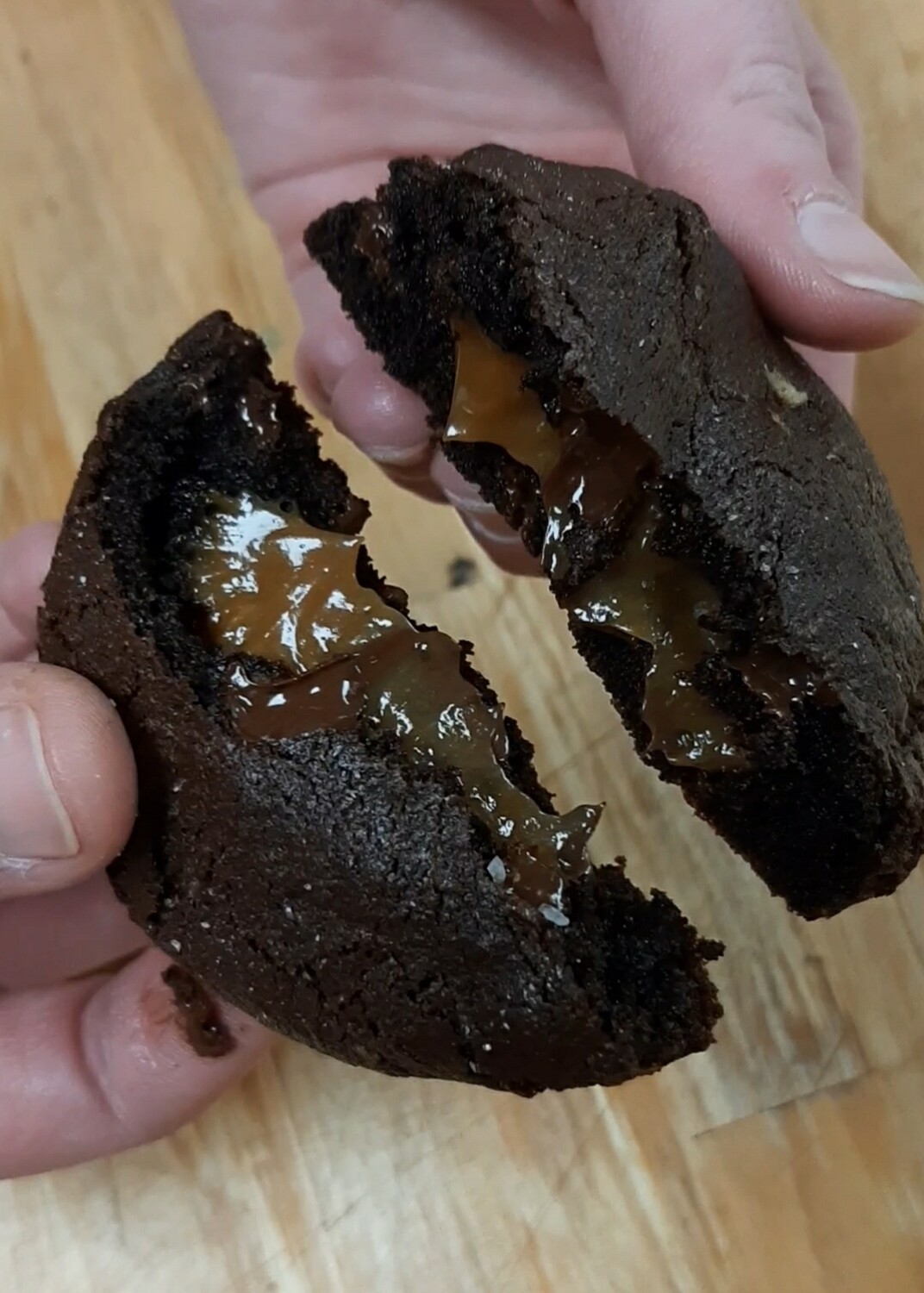 Salted caramel chocolate pretzel cookies Salted caramel chocolate pretzel cookies