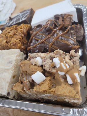 MIXED BROWNIE BOX