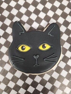 Black cat cookie