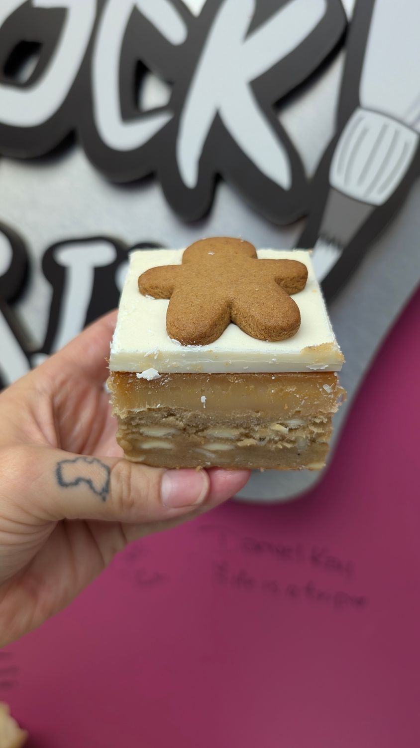 Gingerbread Caramel Blondie