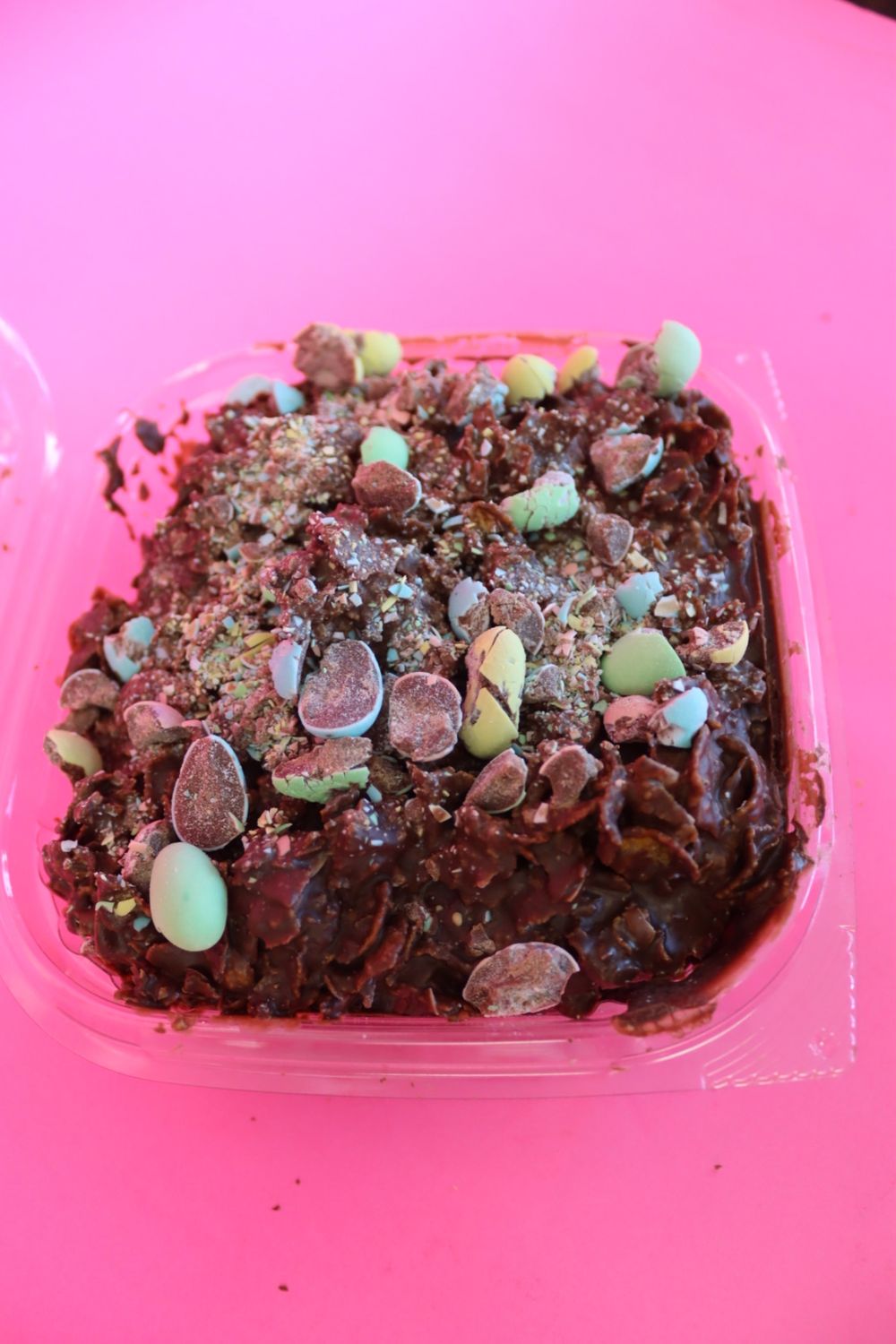 Chocolate Crunch Cake Large