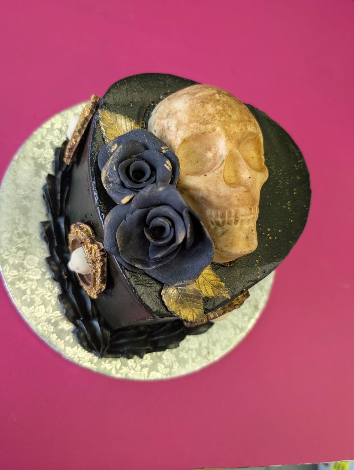 Skull fancy cake