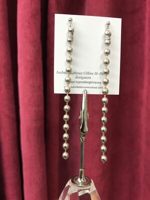 BOUCLES D’OREILLES CHAÎNE
