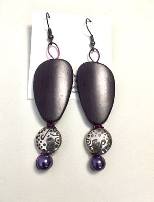 BOUCLES D’OREILLES À  TÊTES  MAUVE