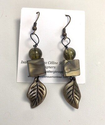 BOUCLES D’OREILLES FEUILLES KAKI