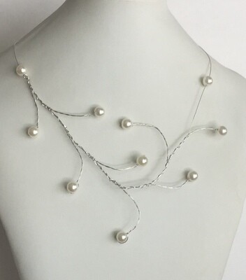 COLLIER V PERLES