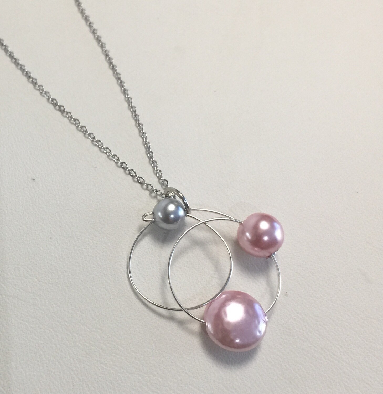 COLLIER PORTE-BONHEUR ROSE