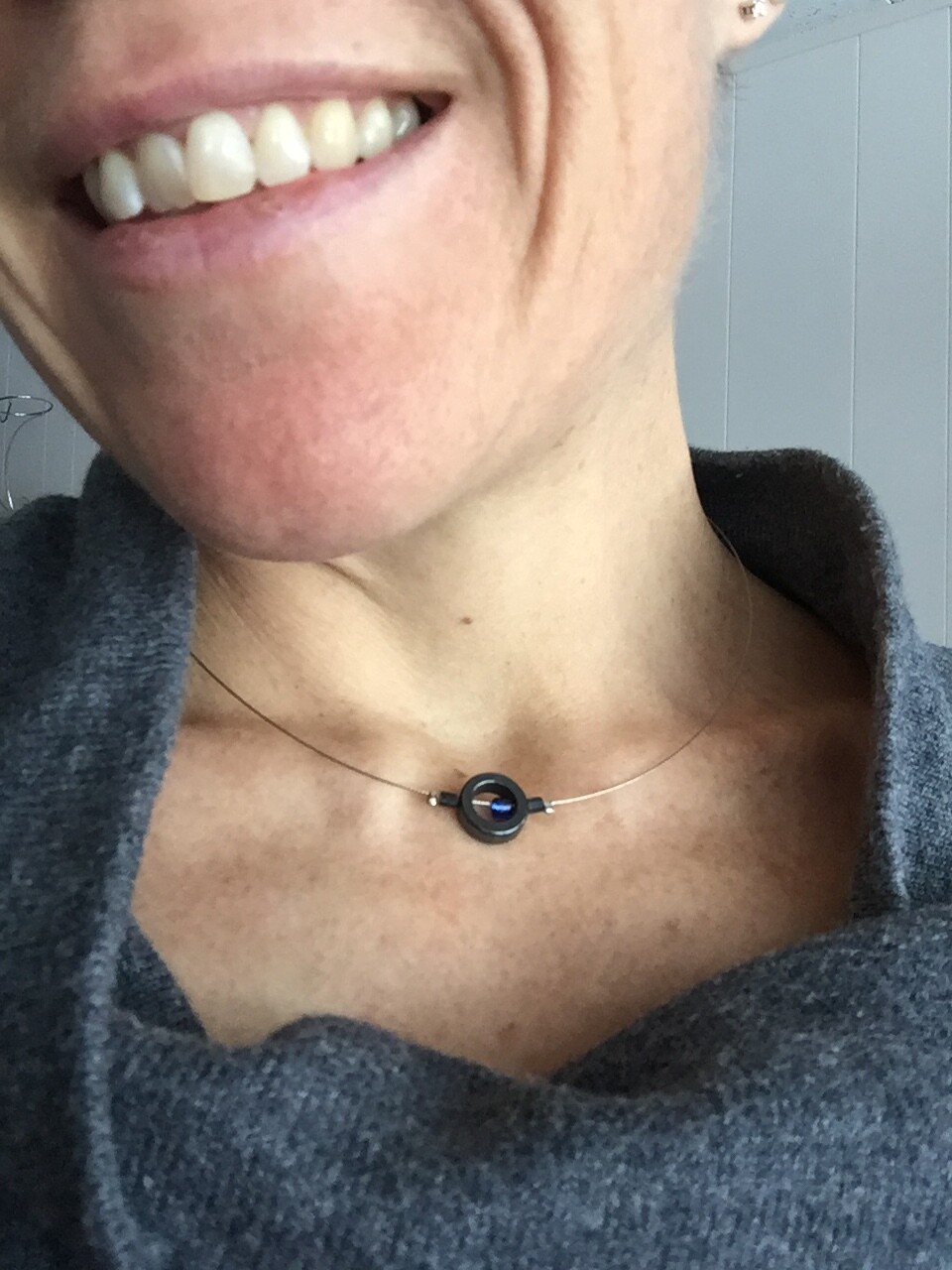 COLLIER CERCLE HÉMATITE