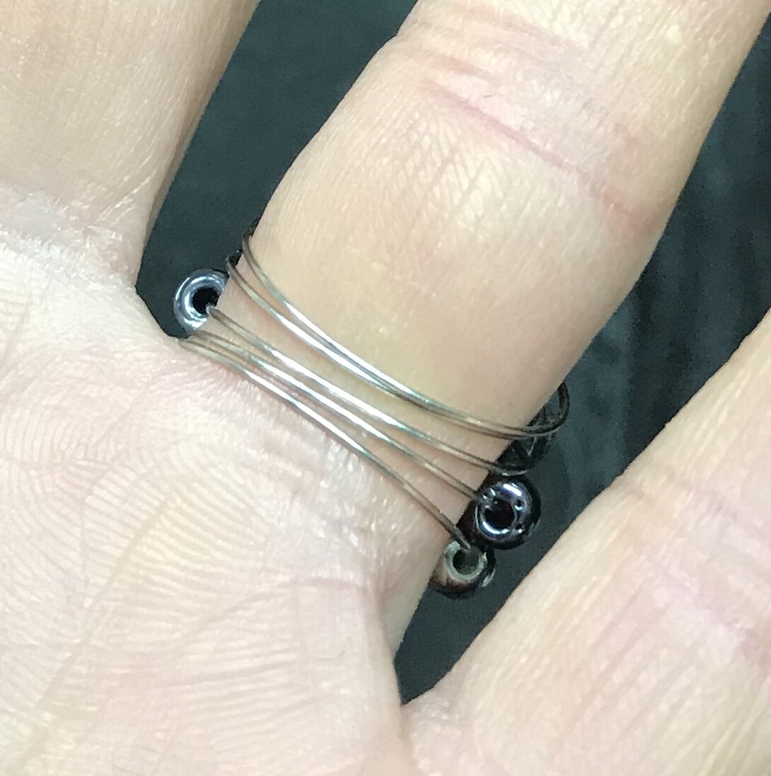 BAGUE CERISE NOIRE