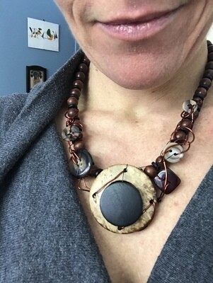 COLLIER BOISERIES BOUTONS