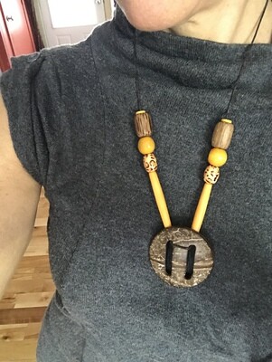 COLLIER BOUCLE DE BOIS