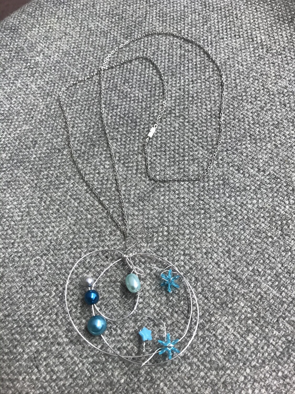 COLLIER CERCLES DE FANTAISIE