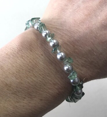 BRACELET PERLES ET PIERRES