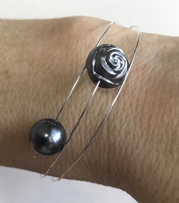 BRACELET FLEUR HÉMATITE