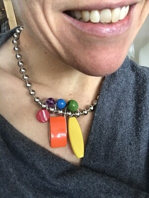 COLLIER FANTAISIE MODERNE