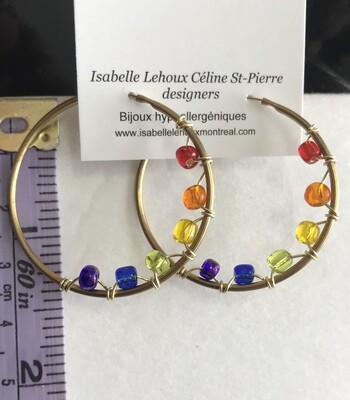 BOUCLES D’OREILLES ANNEAUX ARC-EN-CIEL