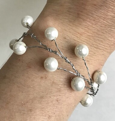 BRACELET V PERLES