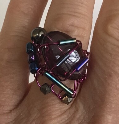 BAGUE EN VERRE VIOLET
