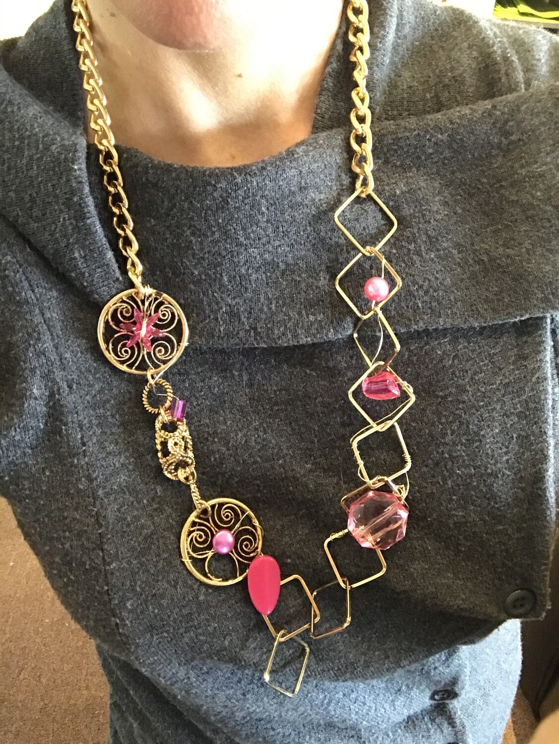 COLLIER ROSE D’OR