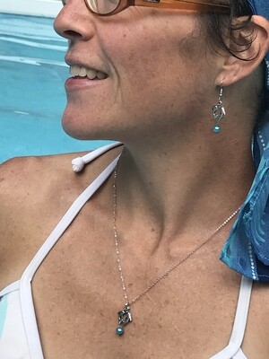 ENSEMBLE 2 BIJOUX DOUBLE DAUPHIN