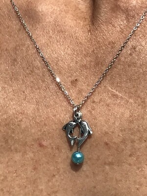 ENSEMBLE 2 BIJOUX DOUBLE DAUPHIN