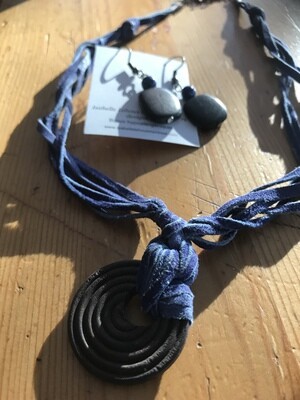 ENSEMBLE 2 BIJOUX CORDON BLEU