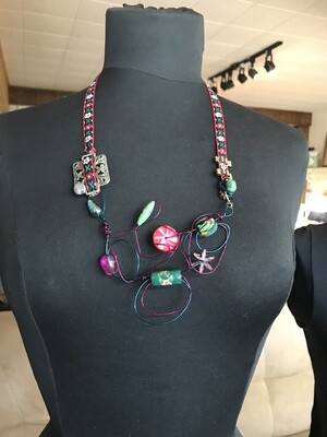 COLLIER RUBAN FLORAL