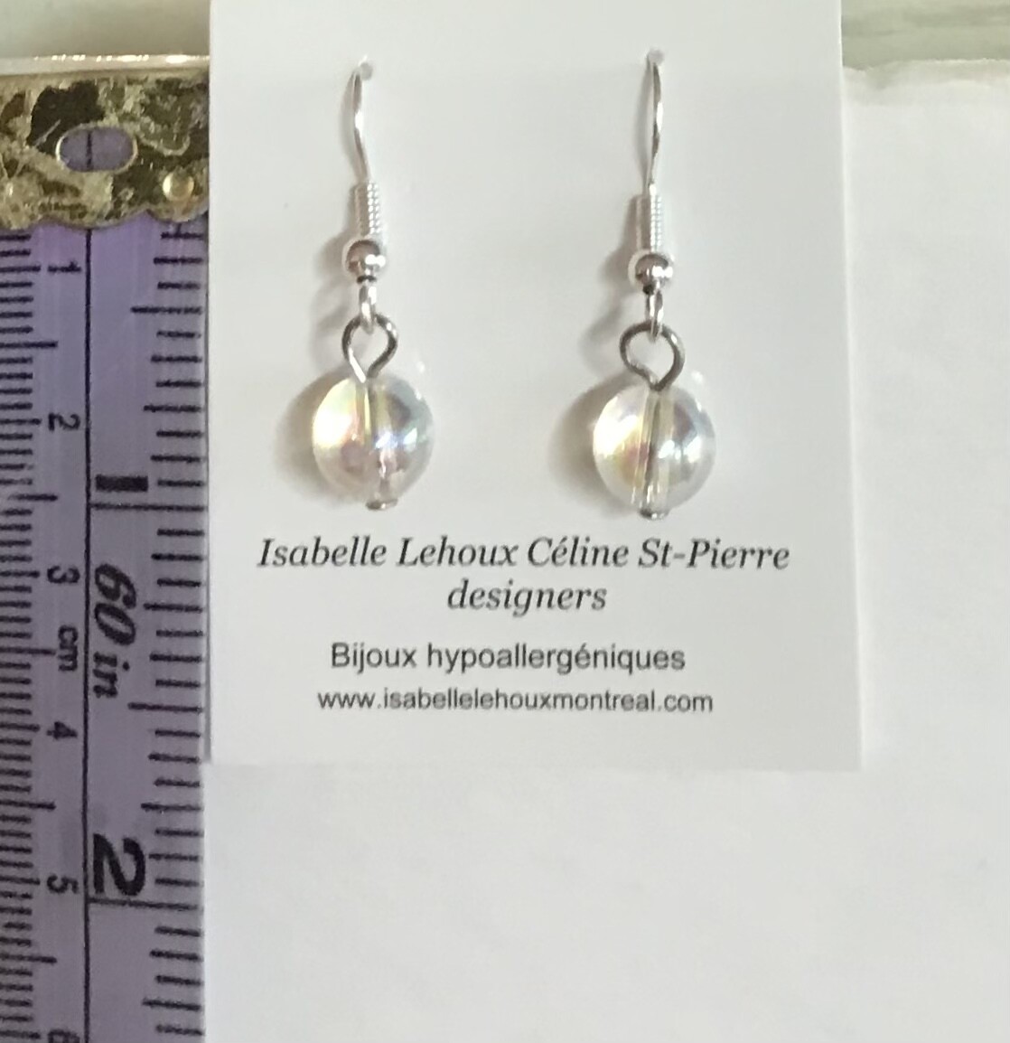 BOUCLES D’OREILLES BOULES IRISÉES