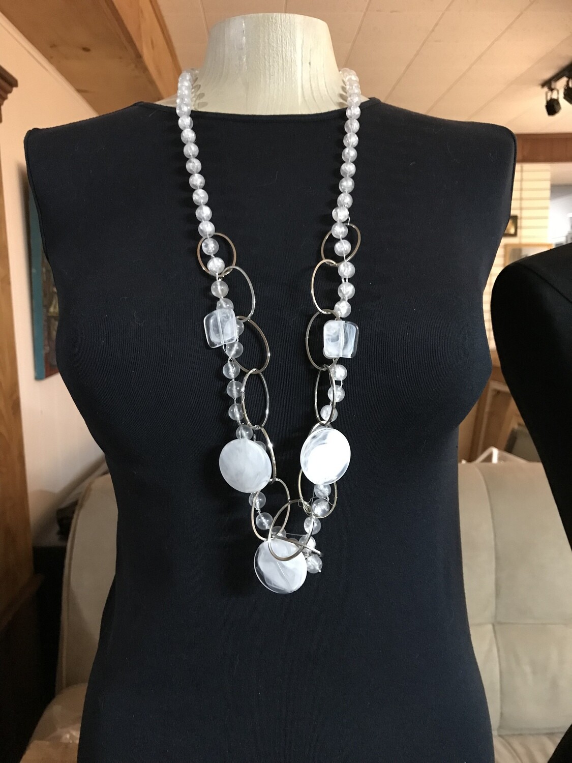 COLLIER PASTILLES BLANCHES
