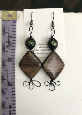 BOUCLES D’OREILLES BRUN LOSANGE
