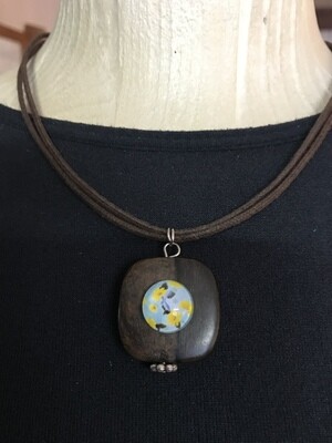 COLLIER MÉDAILLON FLEURS