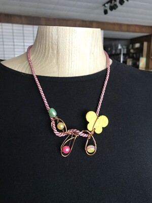 COLLIER POPPY