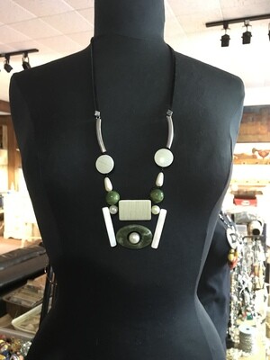 COLLIER ARCHITECTURAL VERT CRÈME COLLIER ARCHITECTURAL VERT CRÈME