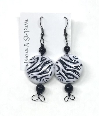 BOUCLES D’OREILLES PASTILLES NOIRES ET BLANCHES