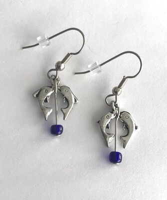 BOUCLES D’OREILLES DAUPHINS BLEU