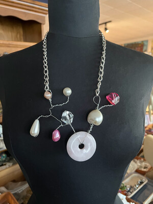 COLLIER BEADS PERLES ET QUARTZ