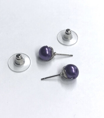 BOUCLES D’OREILLES CLOUS PERLES VIOLET