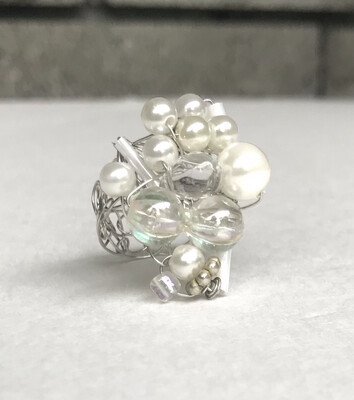 BAGUE PERLES IRISÉES 