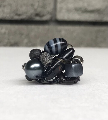BAGUE NOIR ARTISTIQUE 