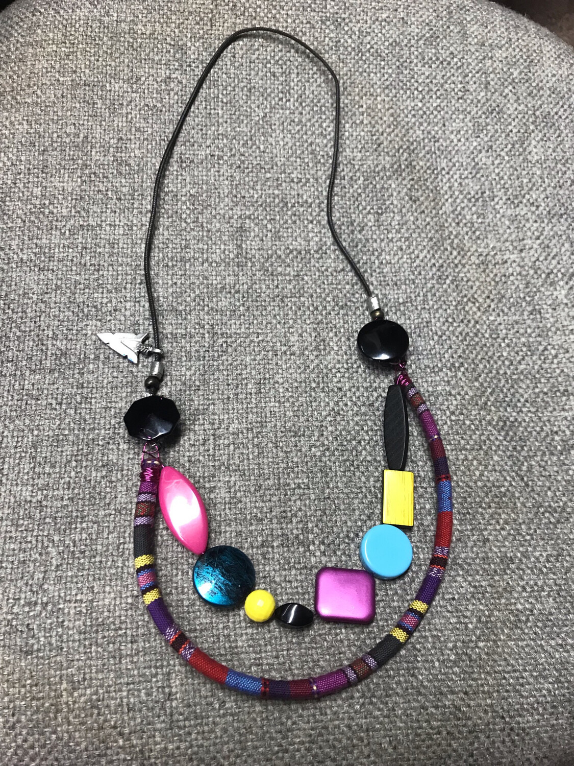 COLLIER CORDON COLORÉ