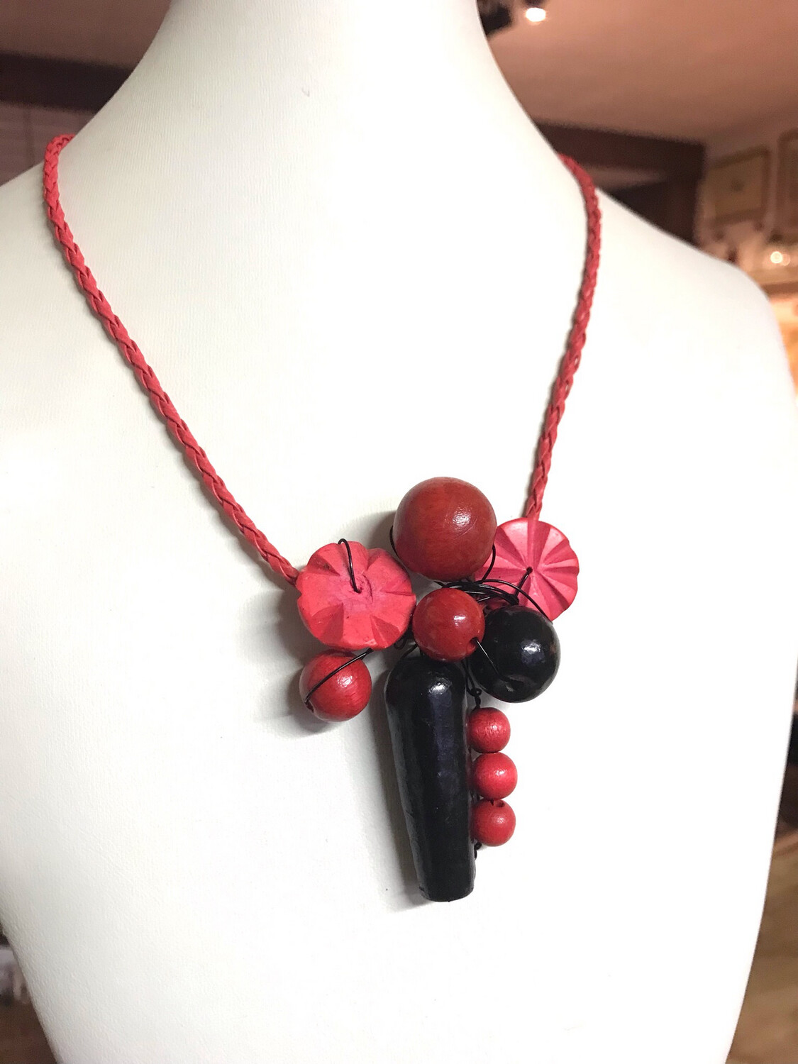 COLLIER ROUGE BOISÉ
