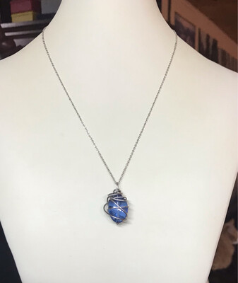 COLLIER BLEU DE VERRE