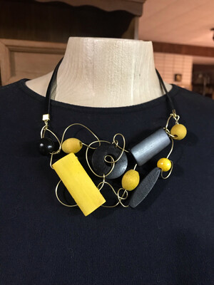 COLLIER BOIS D’ARCHITECTURE JAUNE