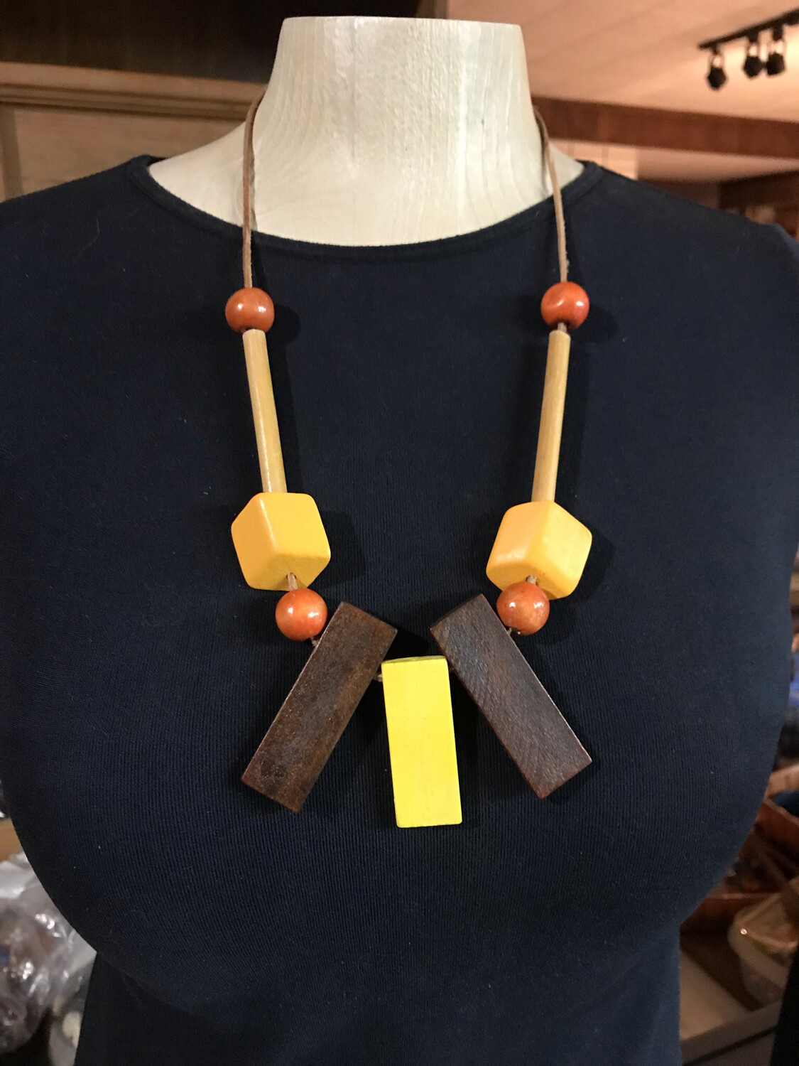 COLLIER BOIS D’INSPIRATION AGRUME 